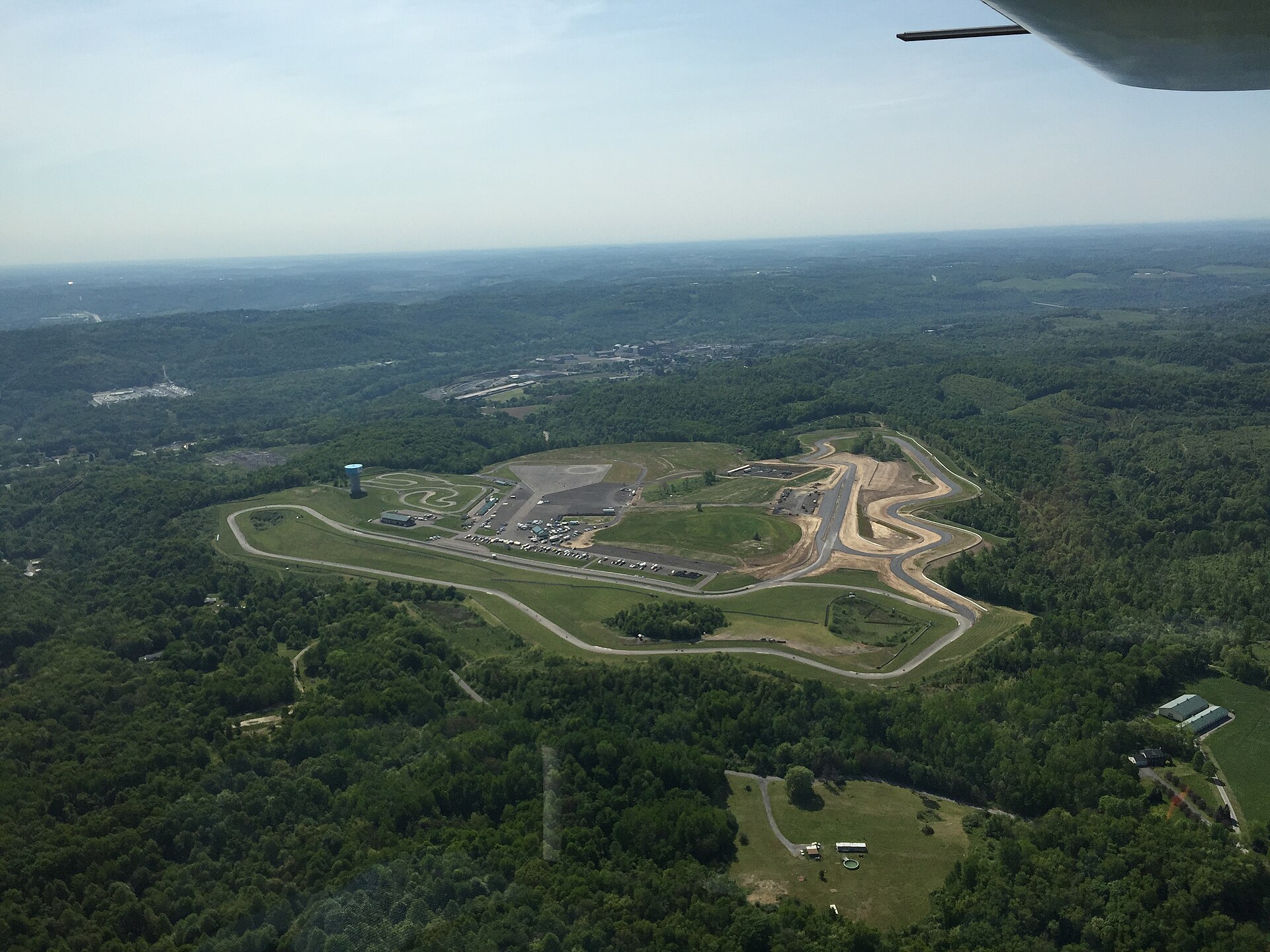 wikimediacommons pitt race ariel photo